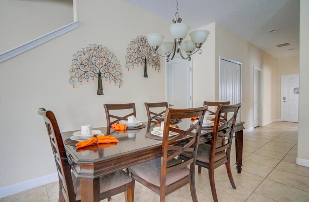 Paradise Palms 8965 - Image 5