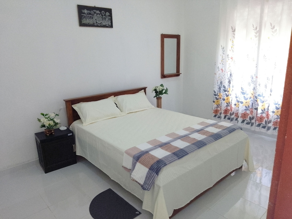 Tropical Suites