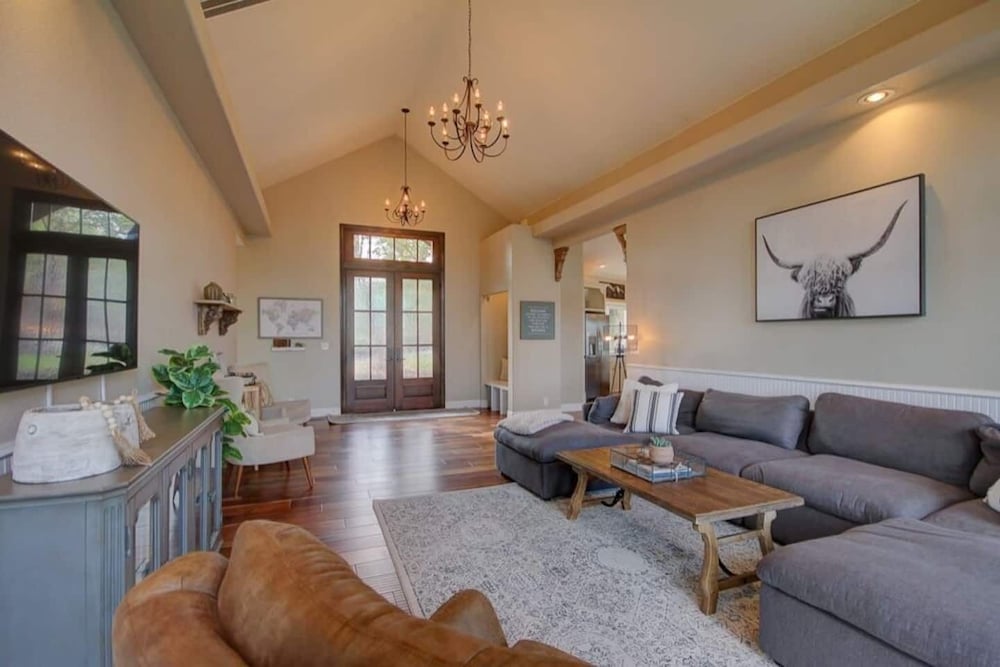 Jacksonville Mountain Retreat