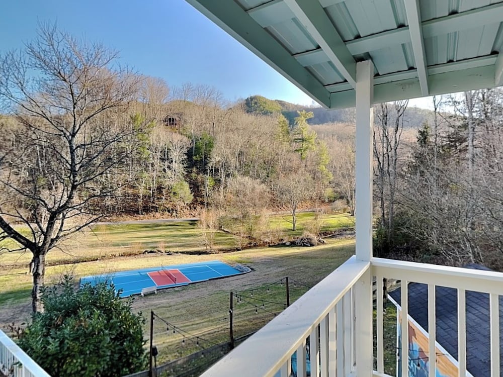 Pickleball Paradise in the Smokies