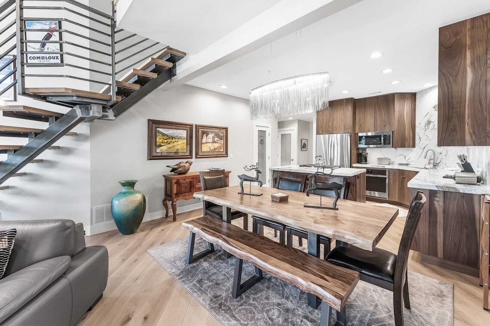 Walk to Slopes Hot Tub + Balcony + Views Mins to Main Street Deer Valley Haven by Avantstay