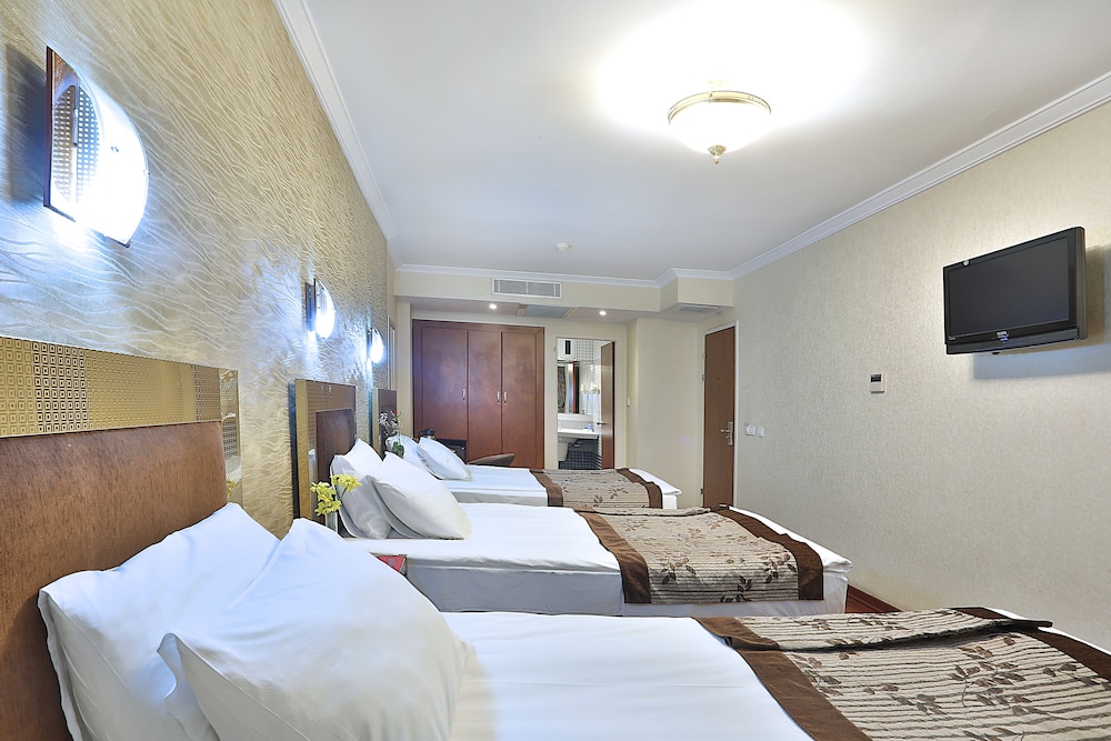 Grand Madrid Otel - Image 13