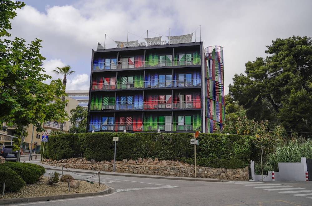 Hotel Lloret Vibe Affiliated by FERGUS - Image 1