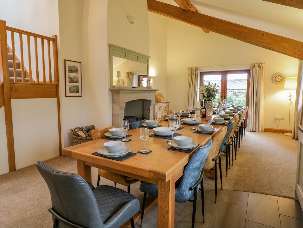 Coppa Hill Barn
