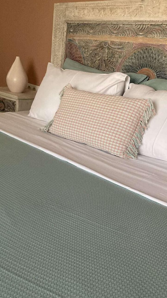 Noa's Boutique Hotel - Image 42