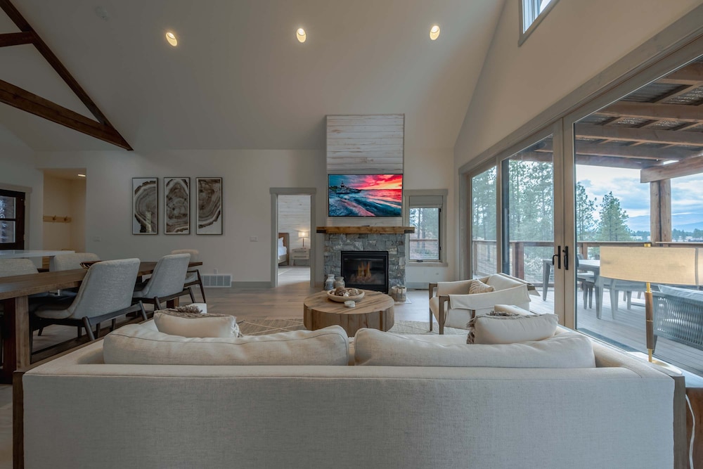 Wilderness Club Haven for 12!