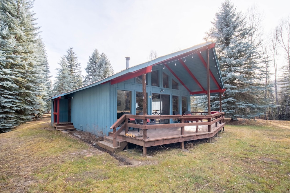Bear Paw Lodge