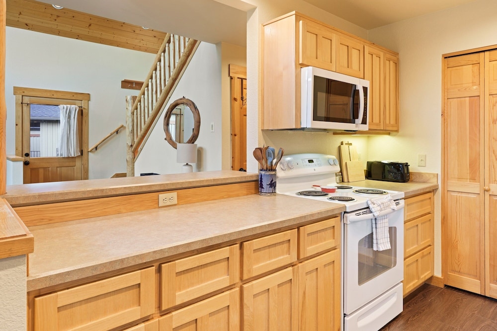 Red Wing Nest 3 Bedroom Home