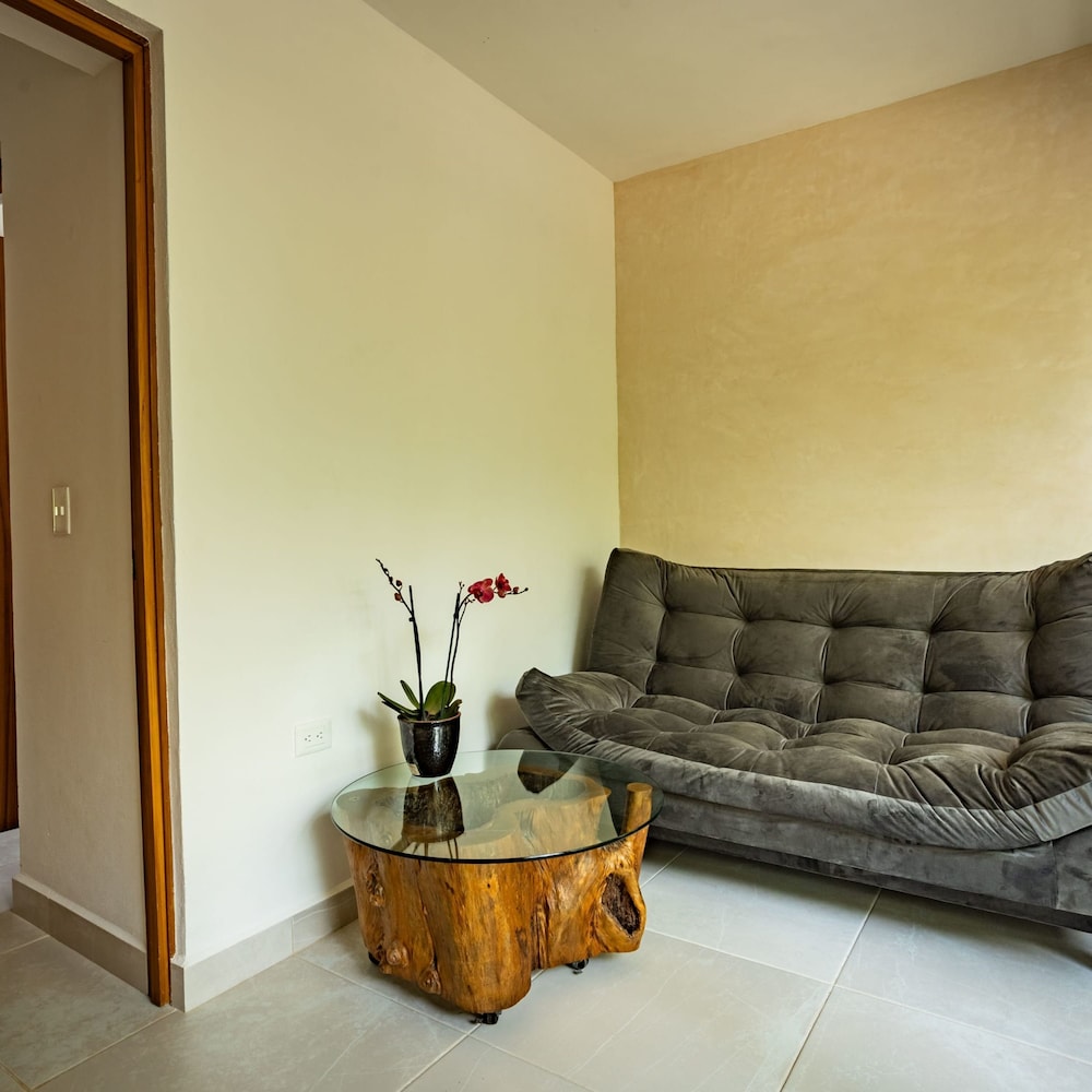 Villa Hormiguero Pool AC Internet Beach Club