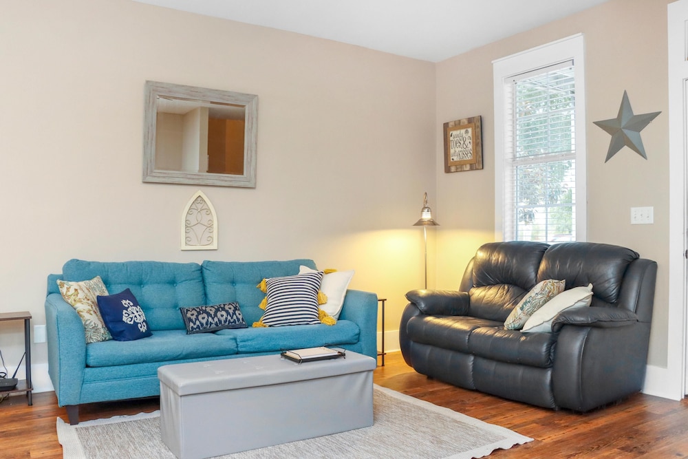 Barefoot Cottage B37 - The B's Knees