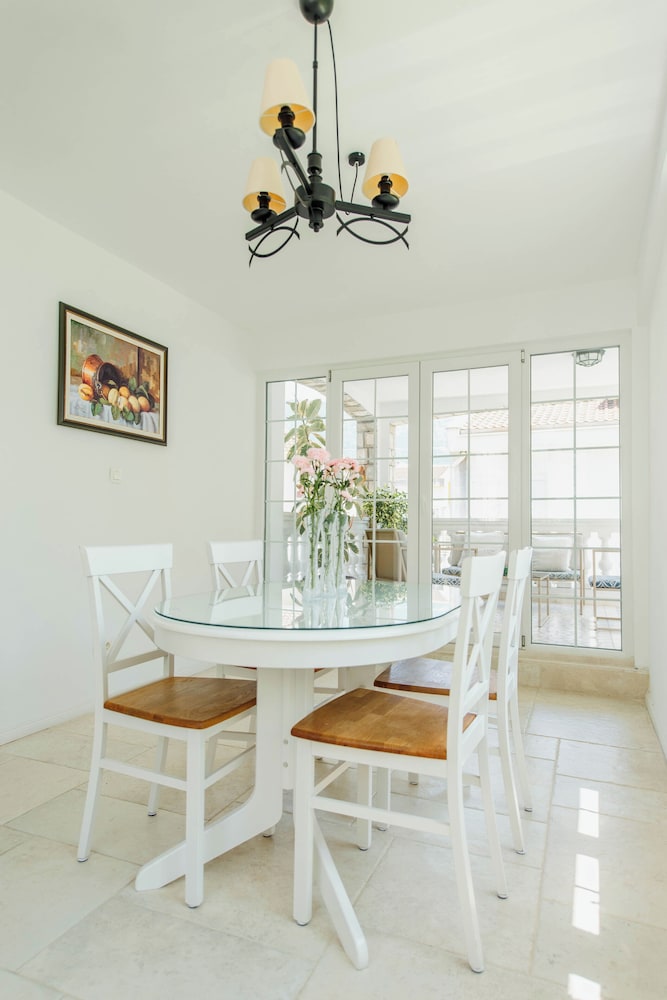 Captain's Villa