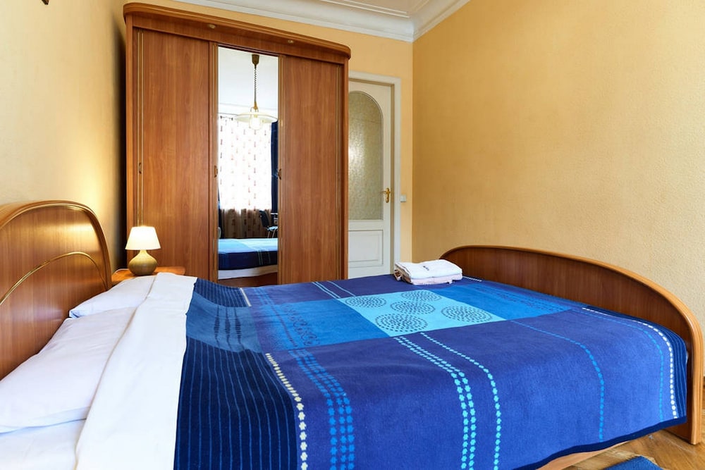 Home-Hotel Pushkinskaya 2-4-7 view 3