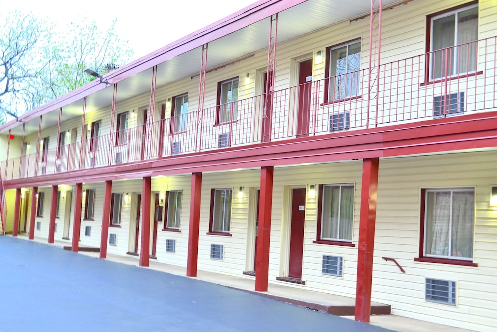 Passport Inn - By The Falls NY