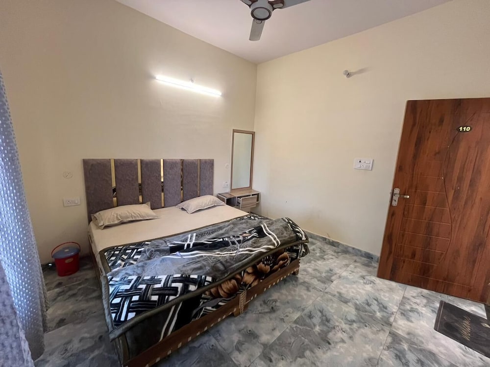 Maharaja Hotel and Dhaba