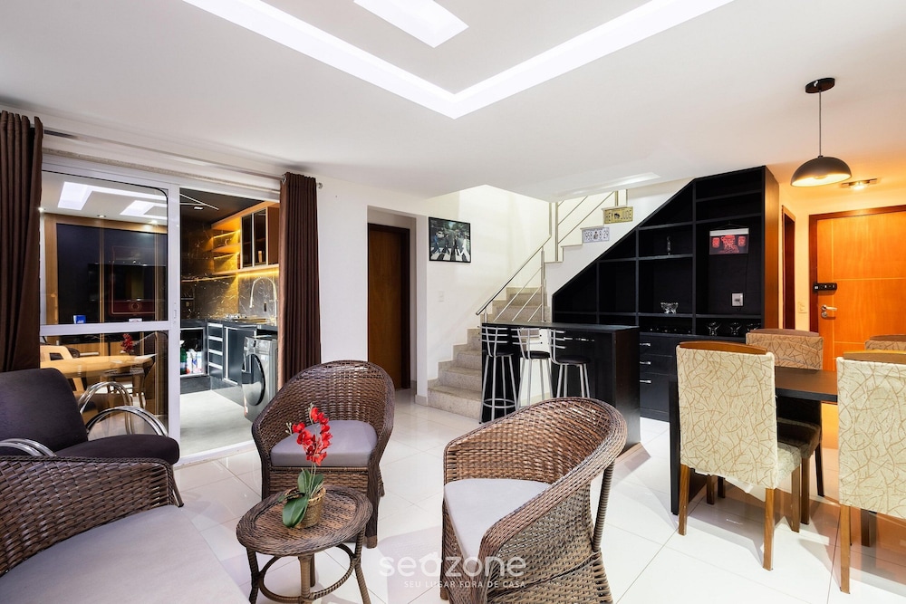 Apartment w/ Barbecue Grill and Jacuzzi Ccg1403