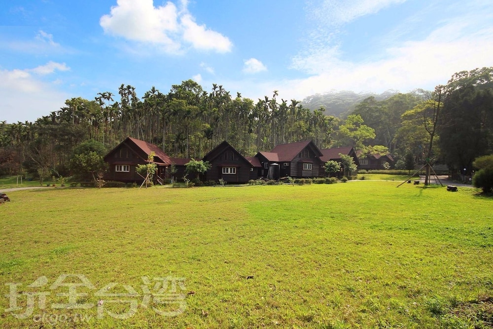 Double Lake Villa