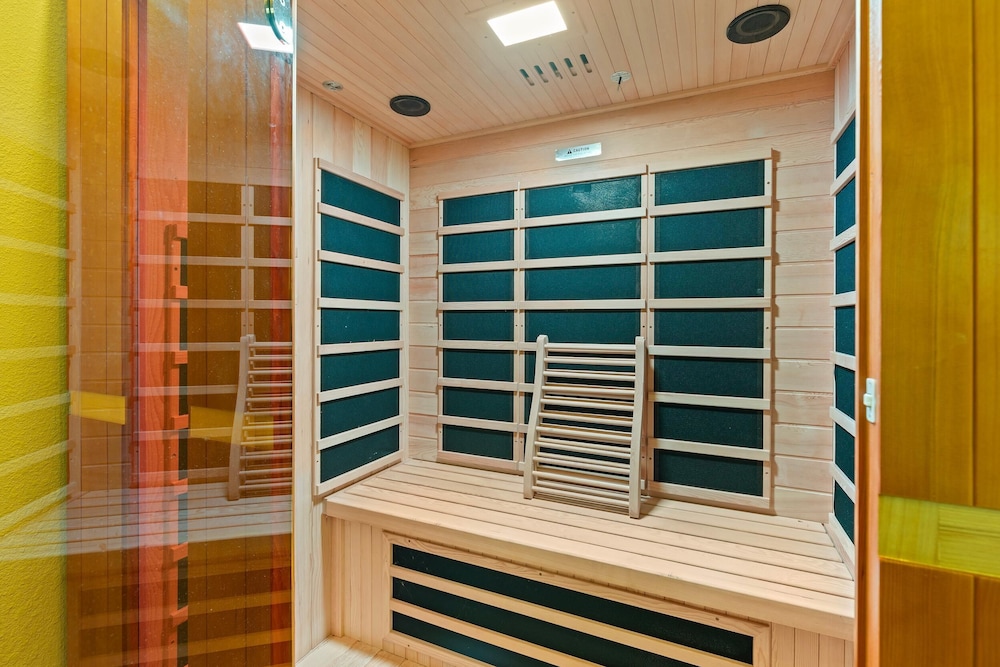 Aqua Beach Bungalow