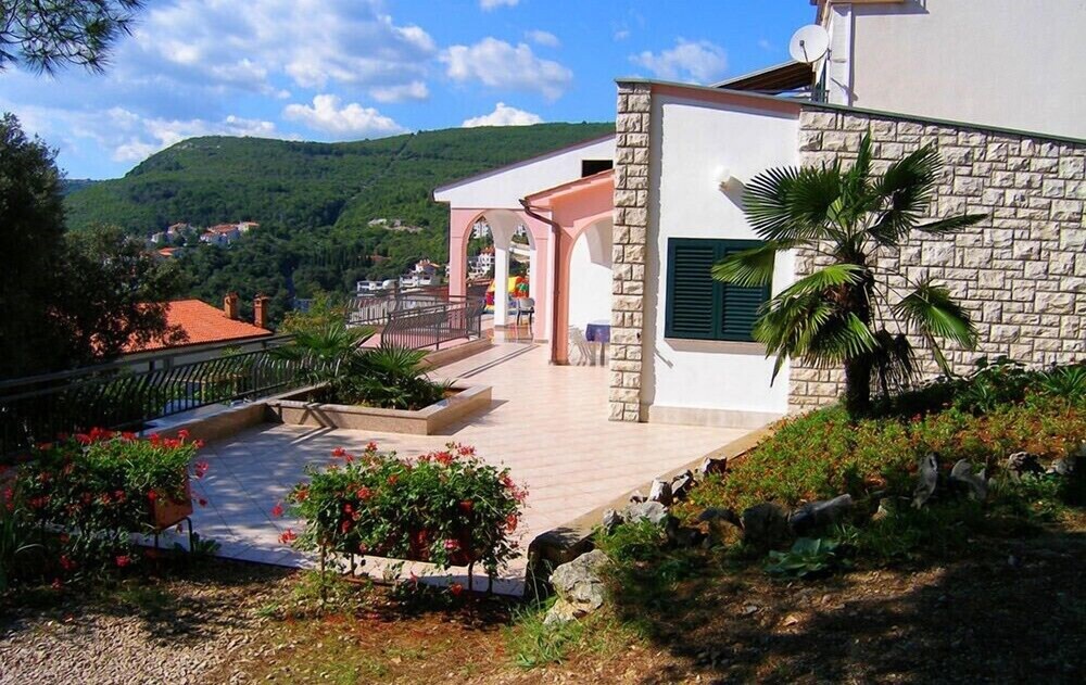 House Adrijana