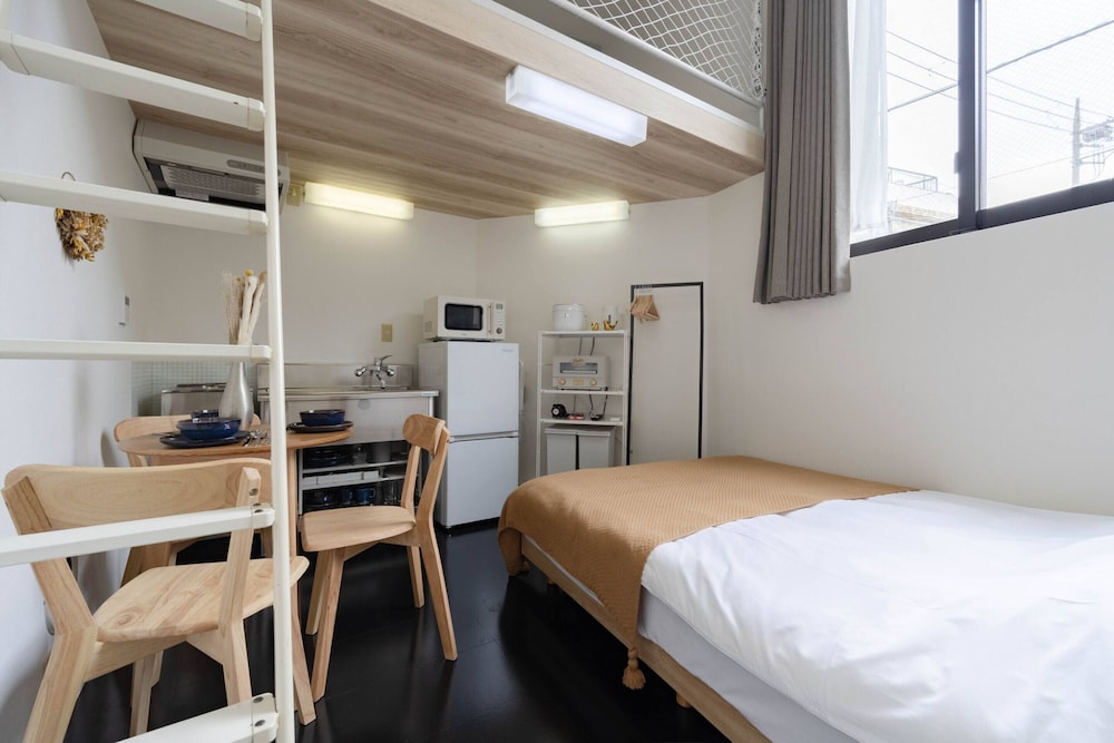 House Hotel nakano TNA