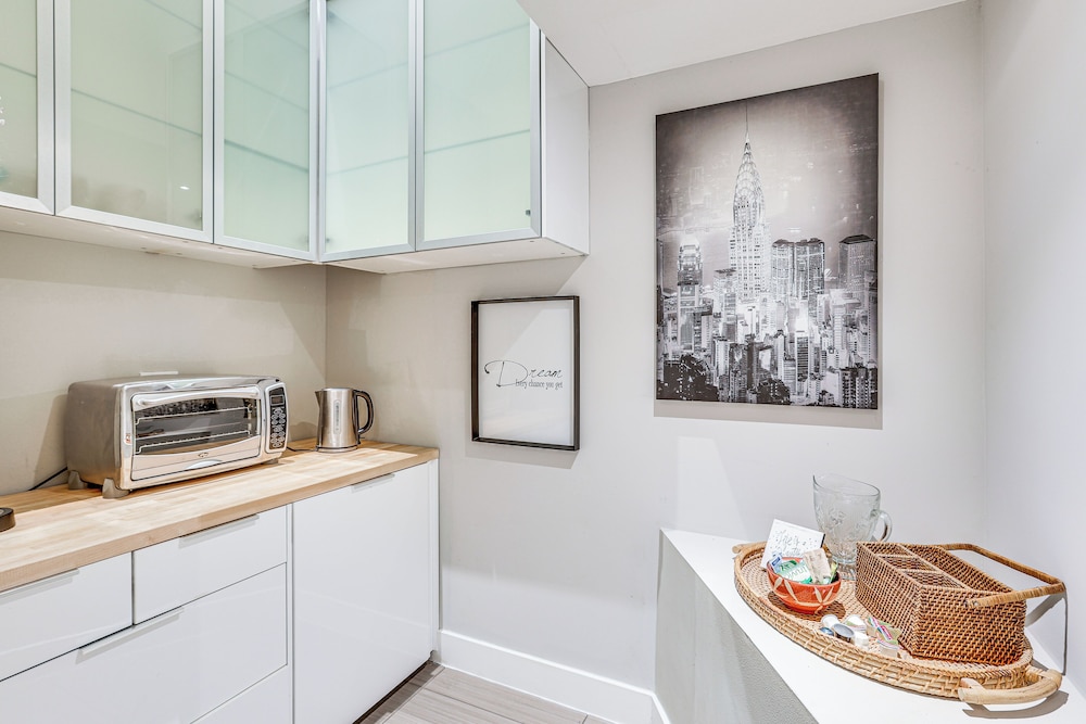 16 Mi to Dtwn: Phoenix Gem w/ Private Pool