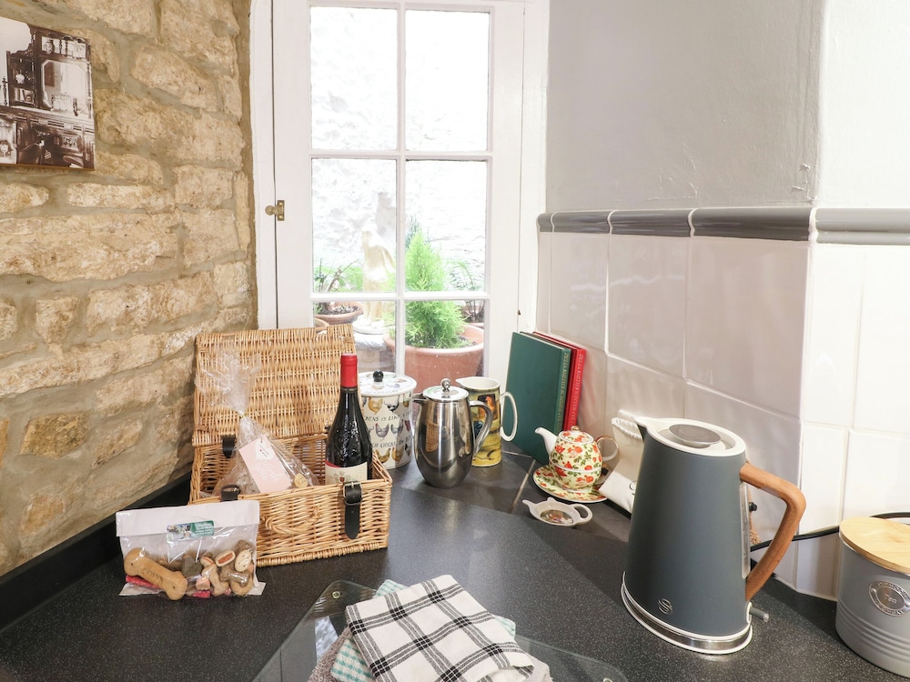 Coln Cottage