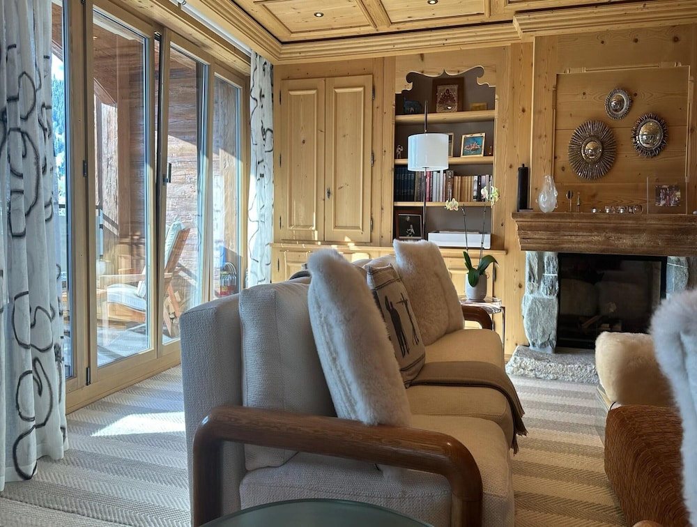 Luxurious Alpine Flat With Hotel Amenities