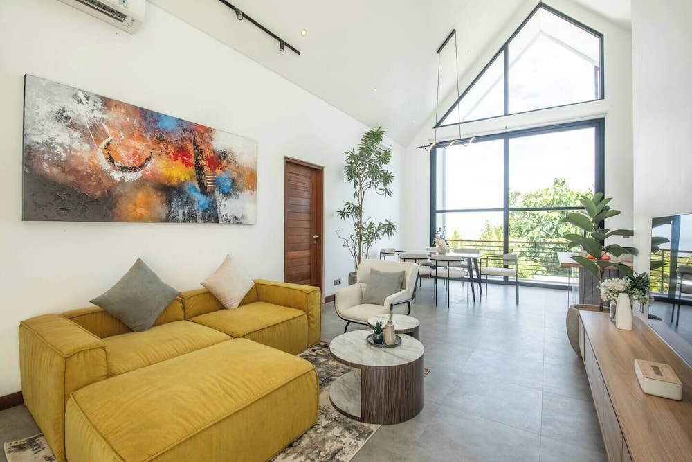 Elegant Villa Sinara 2BR With Sea View