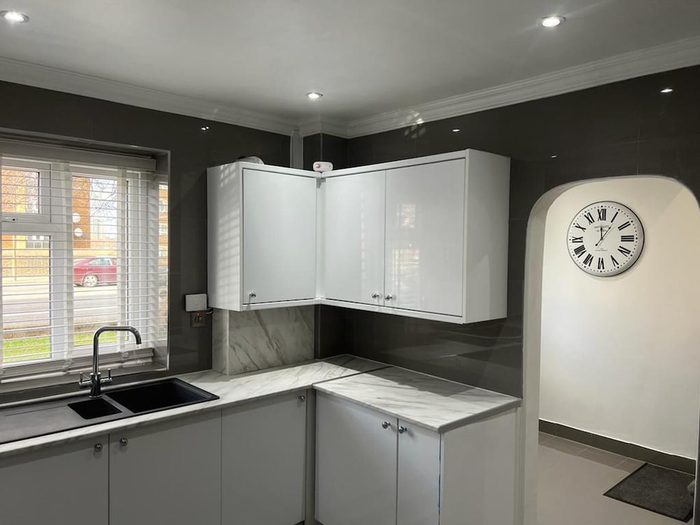 Modern Executive 2-bed Apartment in London