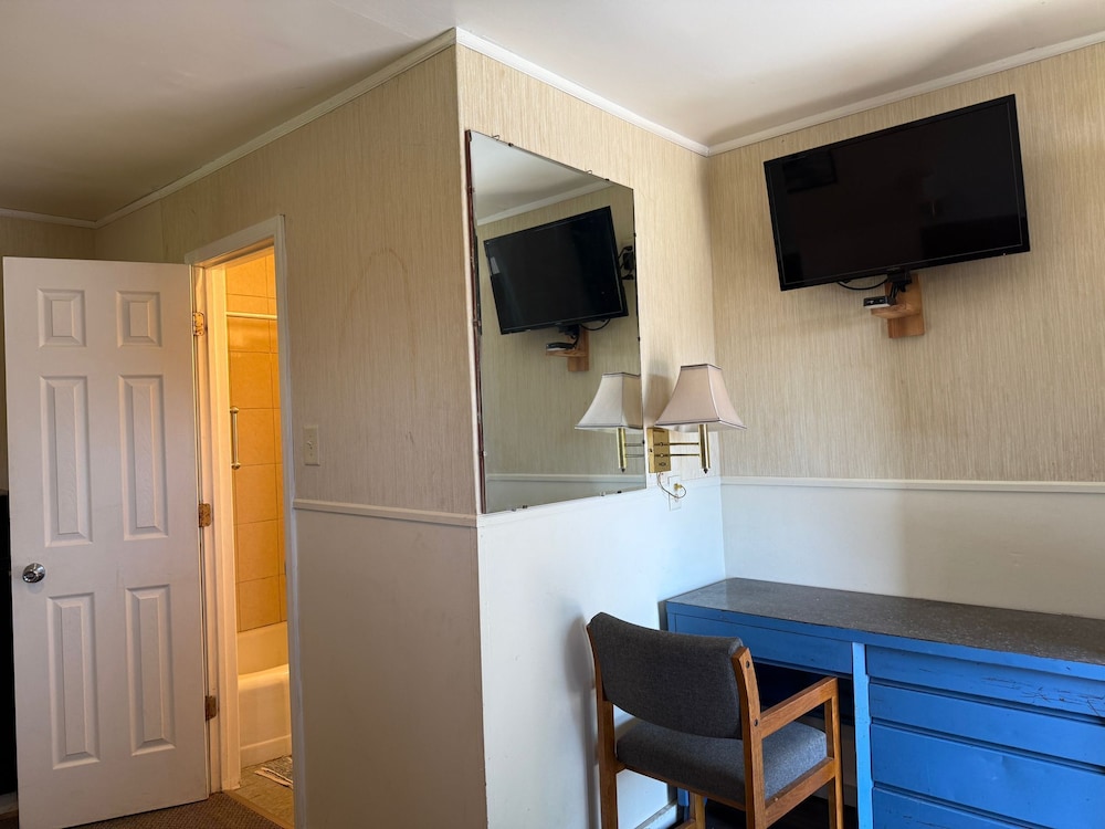 Tourest Motel