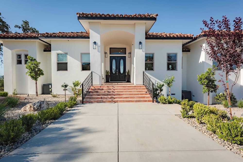Blue Oak Oasis