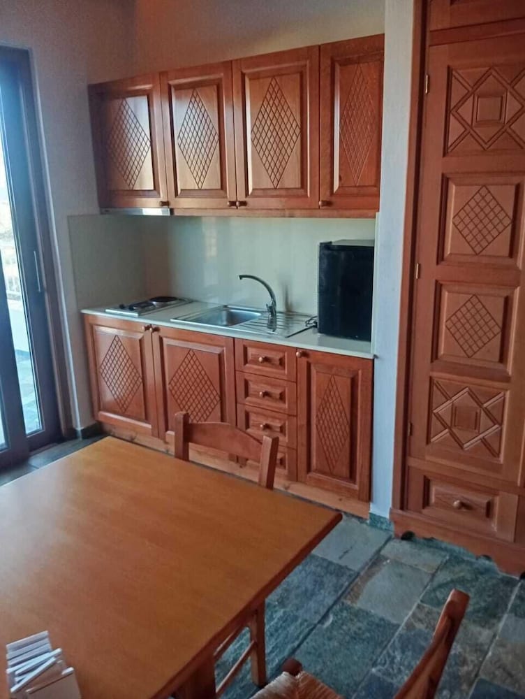 Arte Suites Pefki