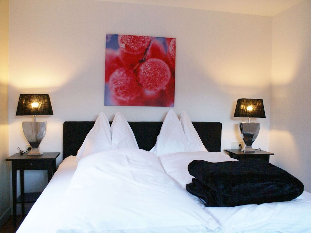 Luxury Chalet with Sauna near Ski Area in Salzburg view 3