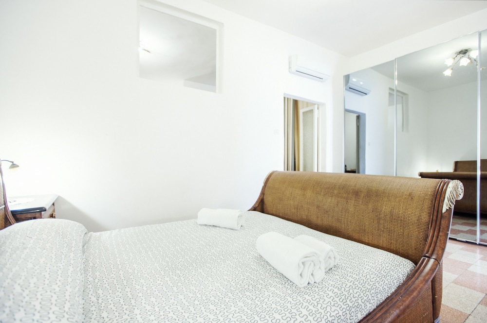 Campo - WR Apartments