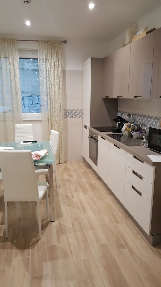 Pisky's Guest House