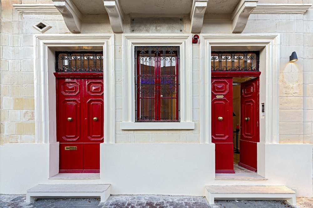 The Snop House