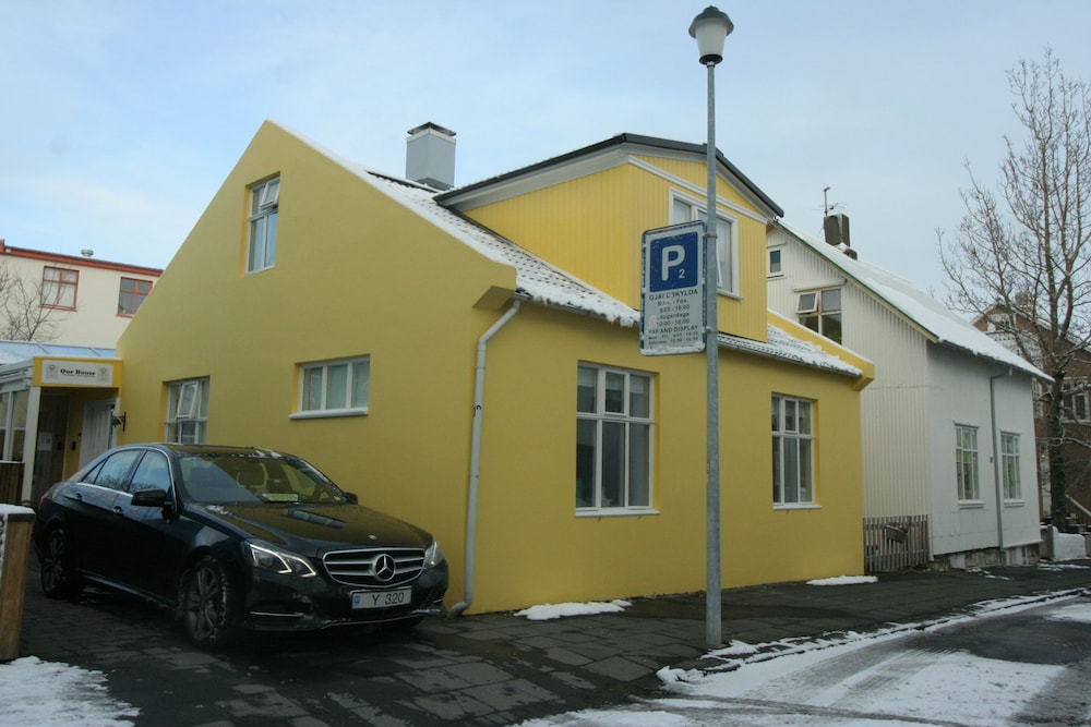 Hotel Our House Guesthouse