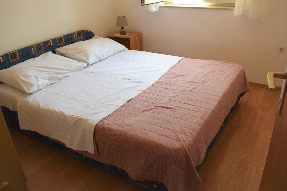 Apartment Rina view 2