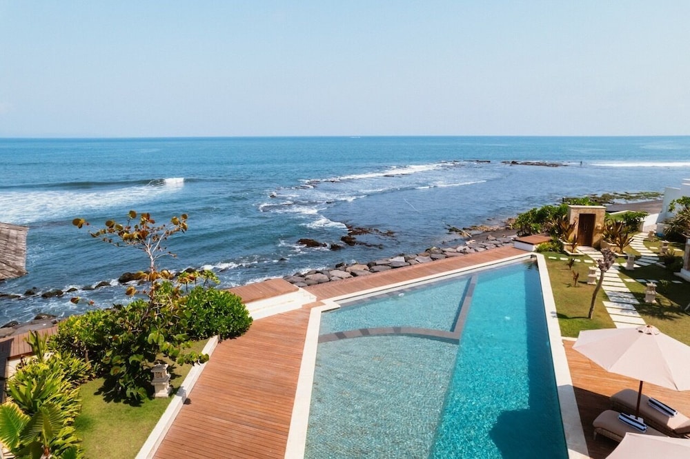 Nalas Villa