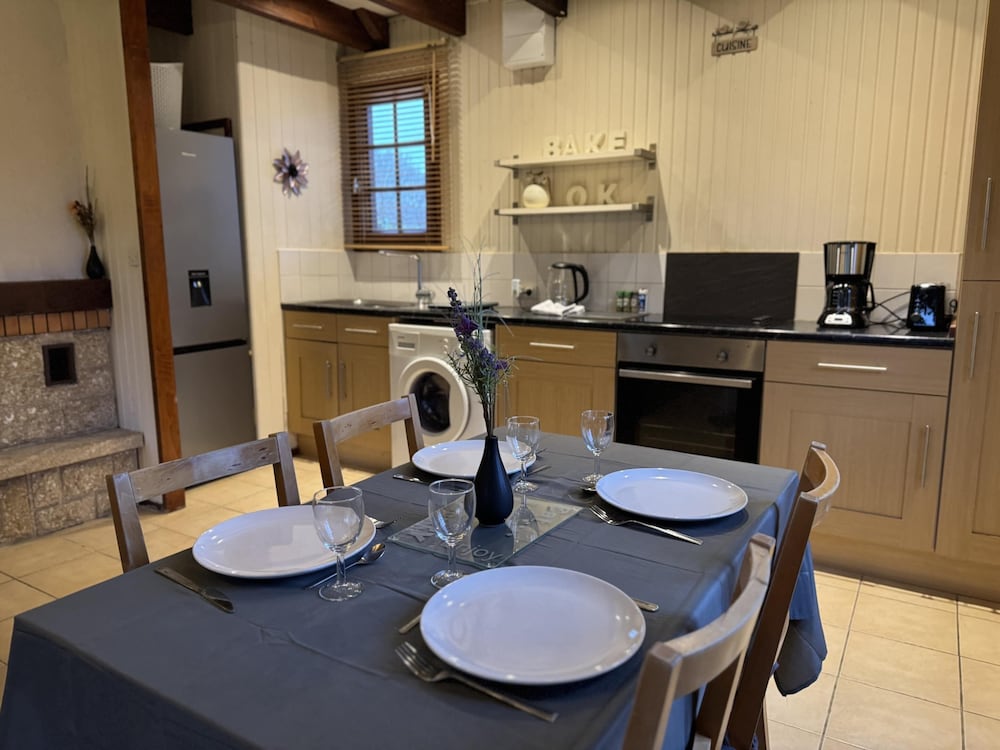 Chalet in Aubigne-racan With Pool & Garden