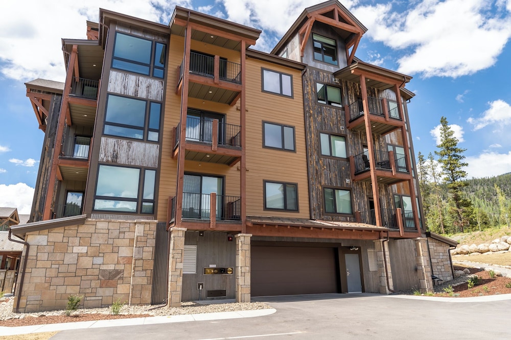 Clearwater Lofts #203, Building 2