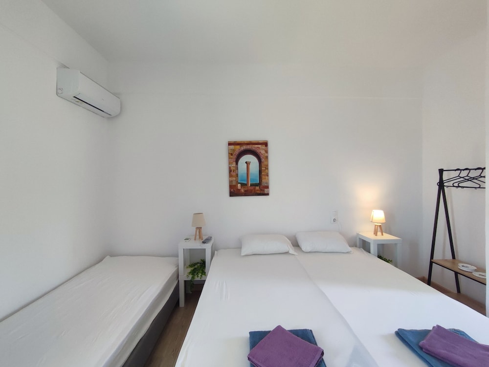 Karavaki Apartments