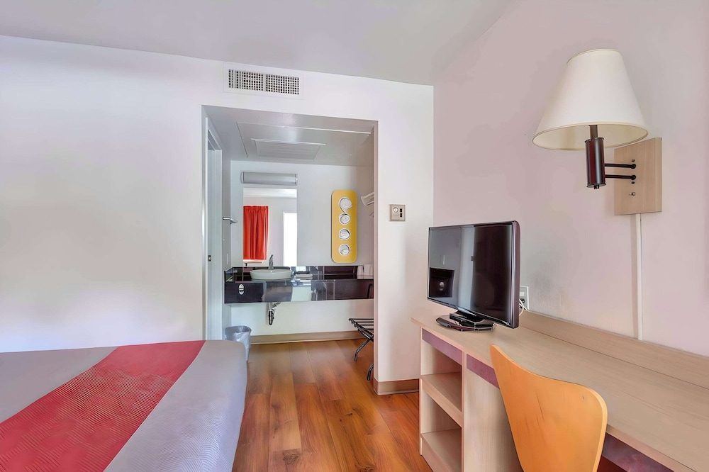 Motel 6 – Santa Rosa, CA - South