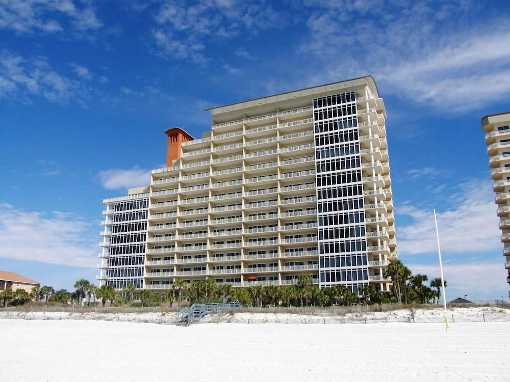 Sterling Beach #406