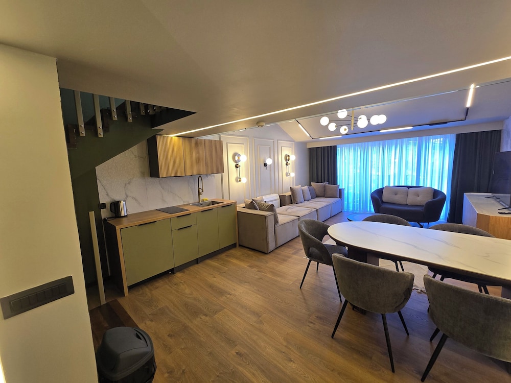 Apartments Lura