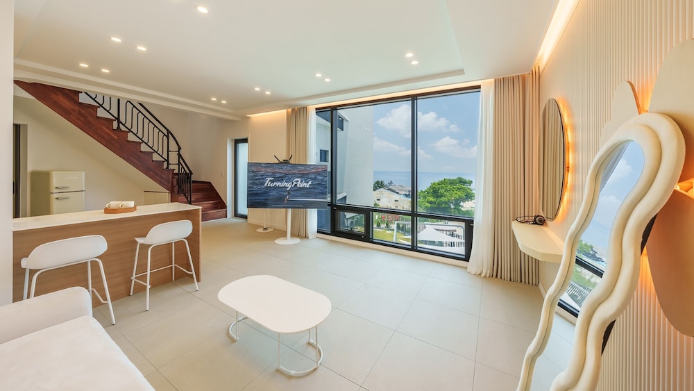 Gyeongju The Moon Aurora Pool Villa