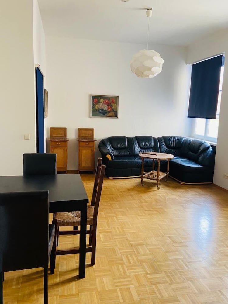 Hans-Sachs-Gasse 10