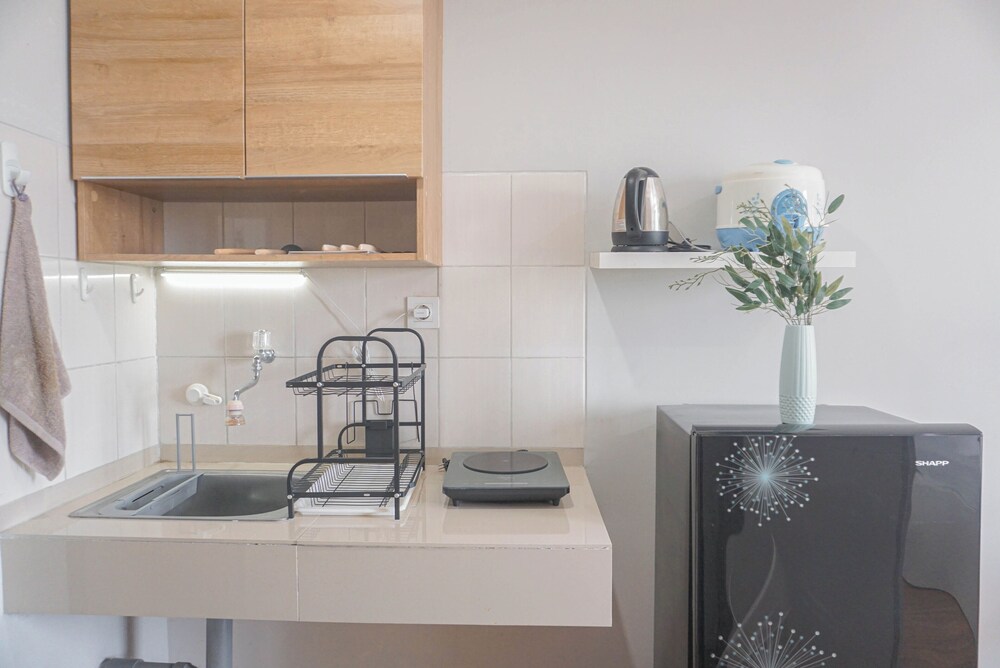 Cozy Studio at Monroe Tower Apartment