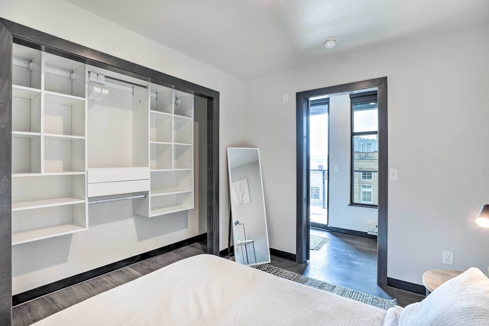 Miscellaneous Market Vacations - Lake Norden Apartment w/ Spacious Balcony! - Property Image 3