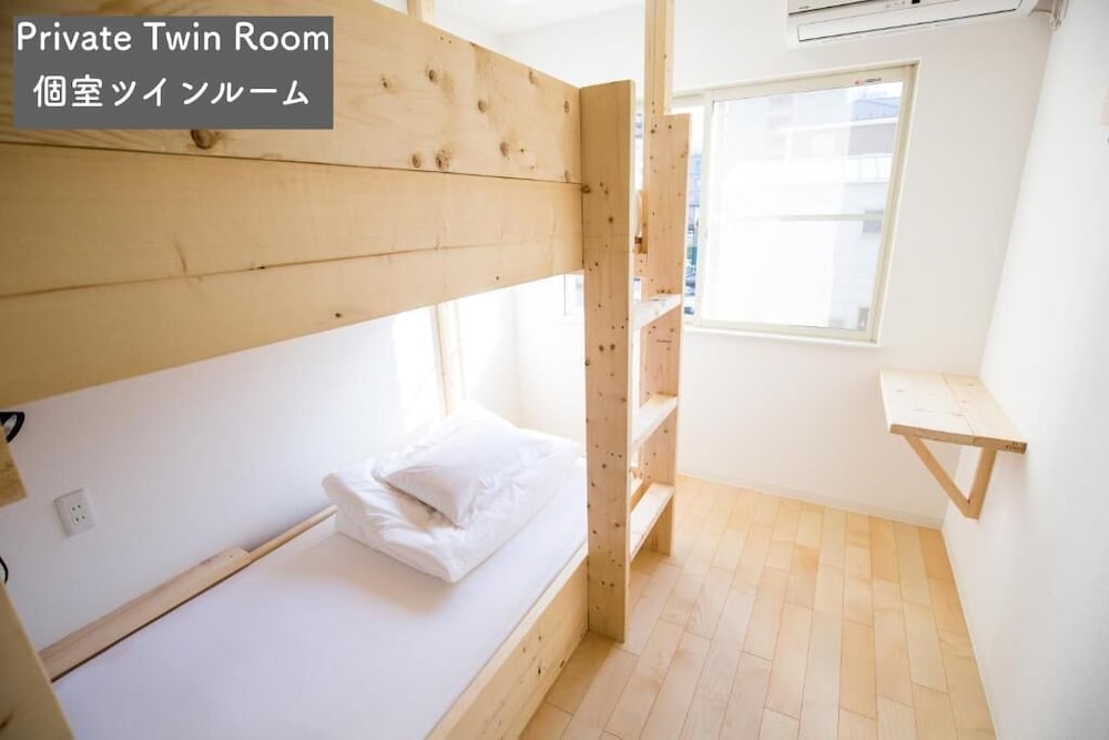 IZA Enoshima Guesthouse&Bar - Hostel
