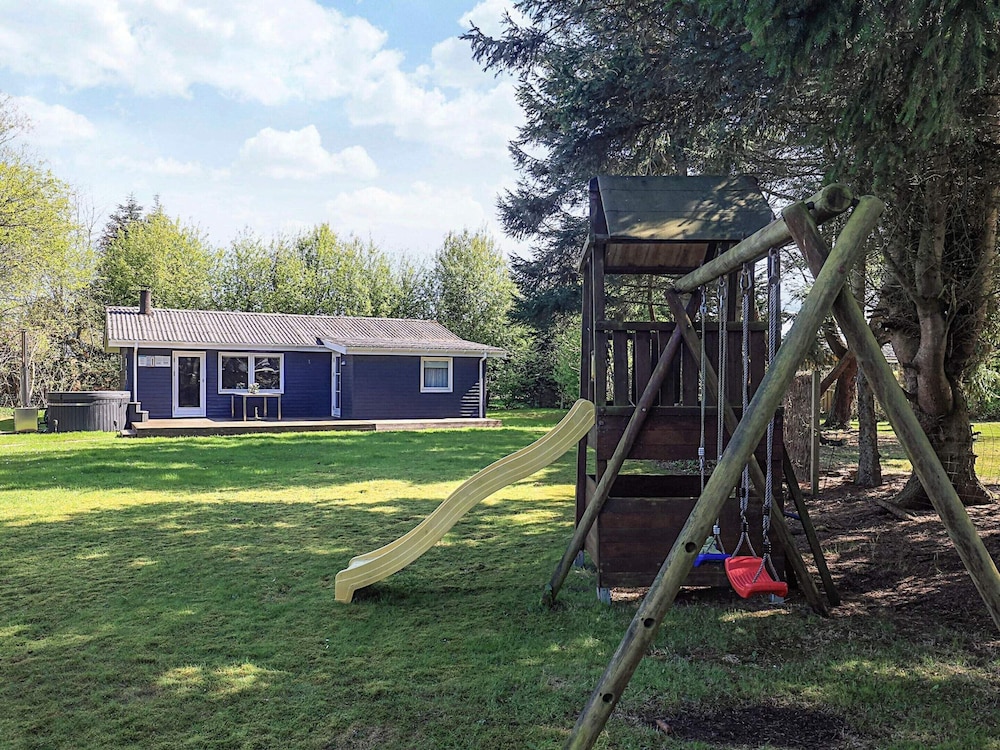 6 Person Holiday Home in Hals